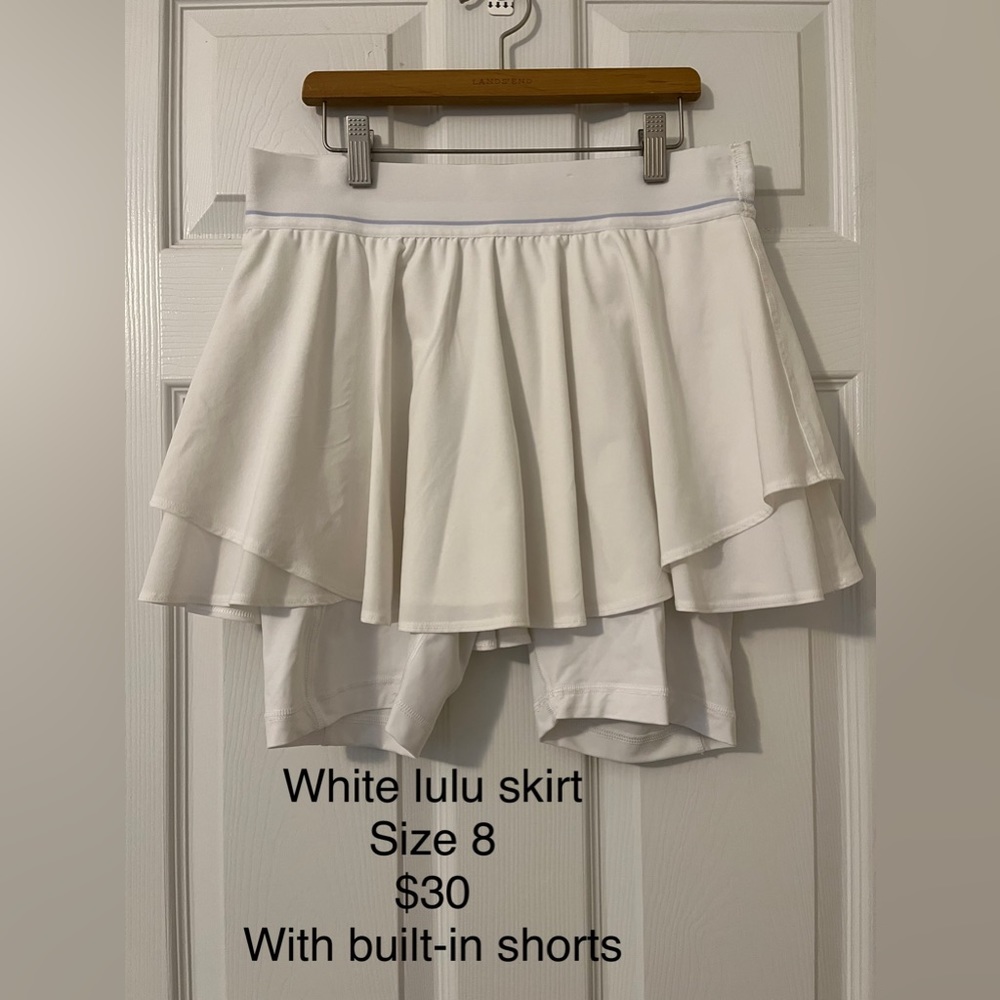 Lululemon White Court Rival High Rise Skirt Size 8